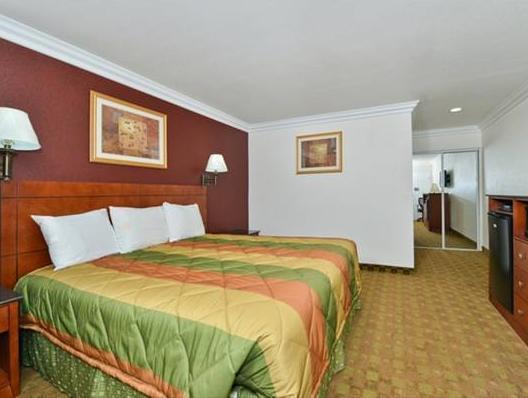 Rodeway Inn Adelanto Us 395 Extérieur photo